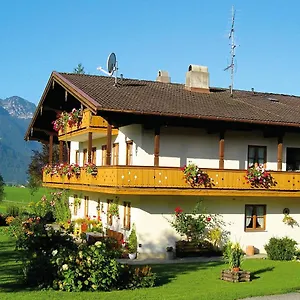  Gasthuis Gaestehaus Sterrhaeusl - Chiemgau Karte